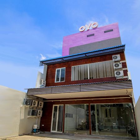 OYO 168 K-15 Residence Surabaya Exterior foto