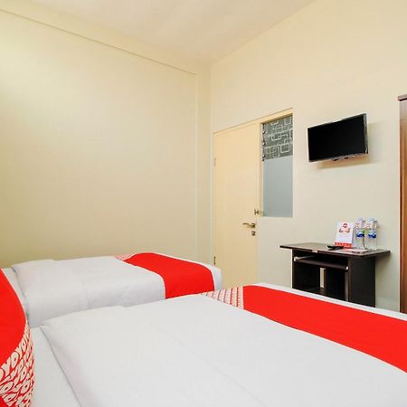 OYO 168 K-15 Residence Surabaya Exterior foto