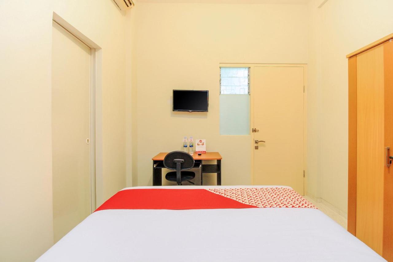 OYO 168 K-15 Residence Surabaya Exterior foto